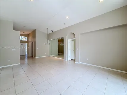 $525,000 | 22729 Royal Crown Terrace East, Boca Raton, FL 33433