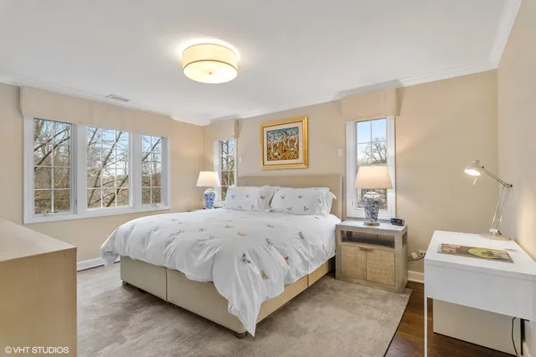 $8,500 | 1450 West Wrightwood Avenue, Chicago, IL 60614