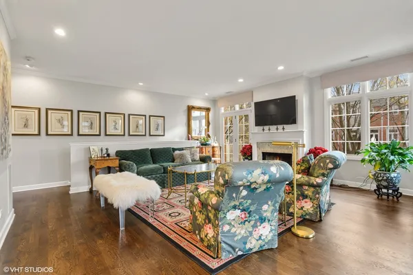 $8,500 | 1450 West Wrightwood Avenue, Chicago, IL 60614