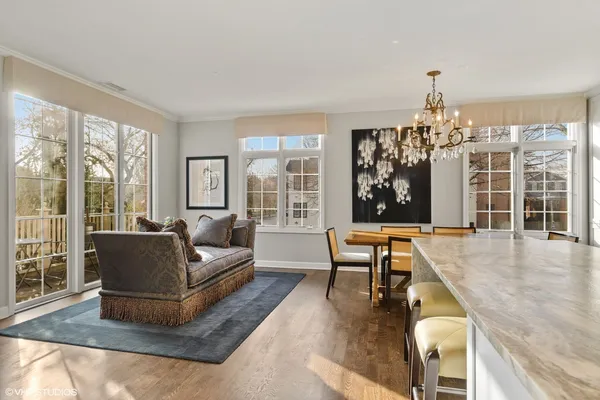 $8,500 | 1450 West Wrightwood Avenue, Chicago, IL 60614