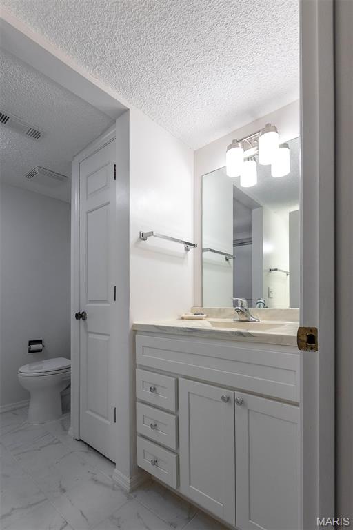 970 North Spoede Road, Unit 17 Creve Coeur, MO 63146 - Photo 21 of 22