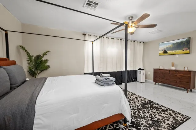 $3,500 | 2504 Ferguson Way, Houston, TX 77088