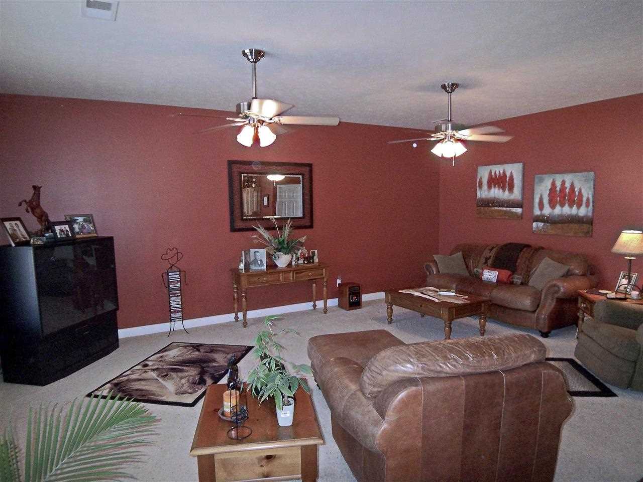 10896 Ditney Hill Road Elberfeld, IN 47613 - Photo 9 of 25 Gallery Image 9