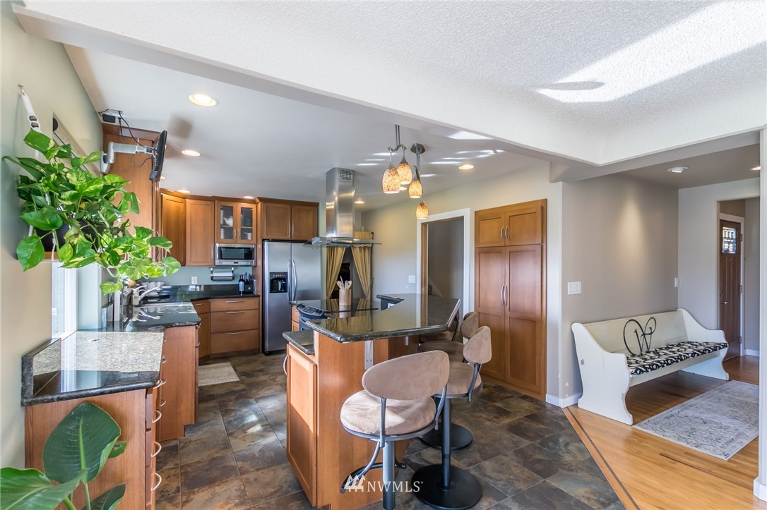 10112 Dechaux Road East Edgewood, WA 98371 - Photo 14 of 40 Gallery Image 14