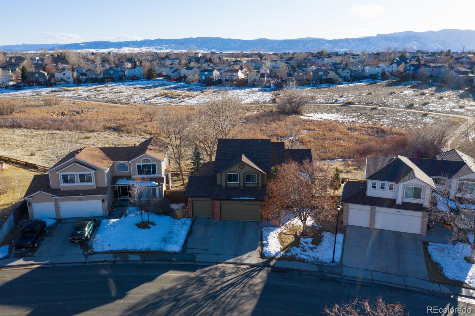 10018 Silver Maple Circle Highlands Ranch, CO 80129 - Photo 2 of 40 Gallery Image 2
