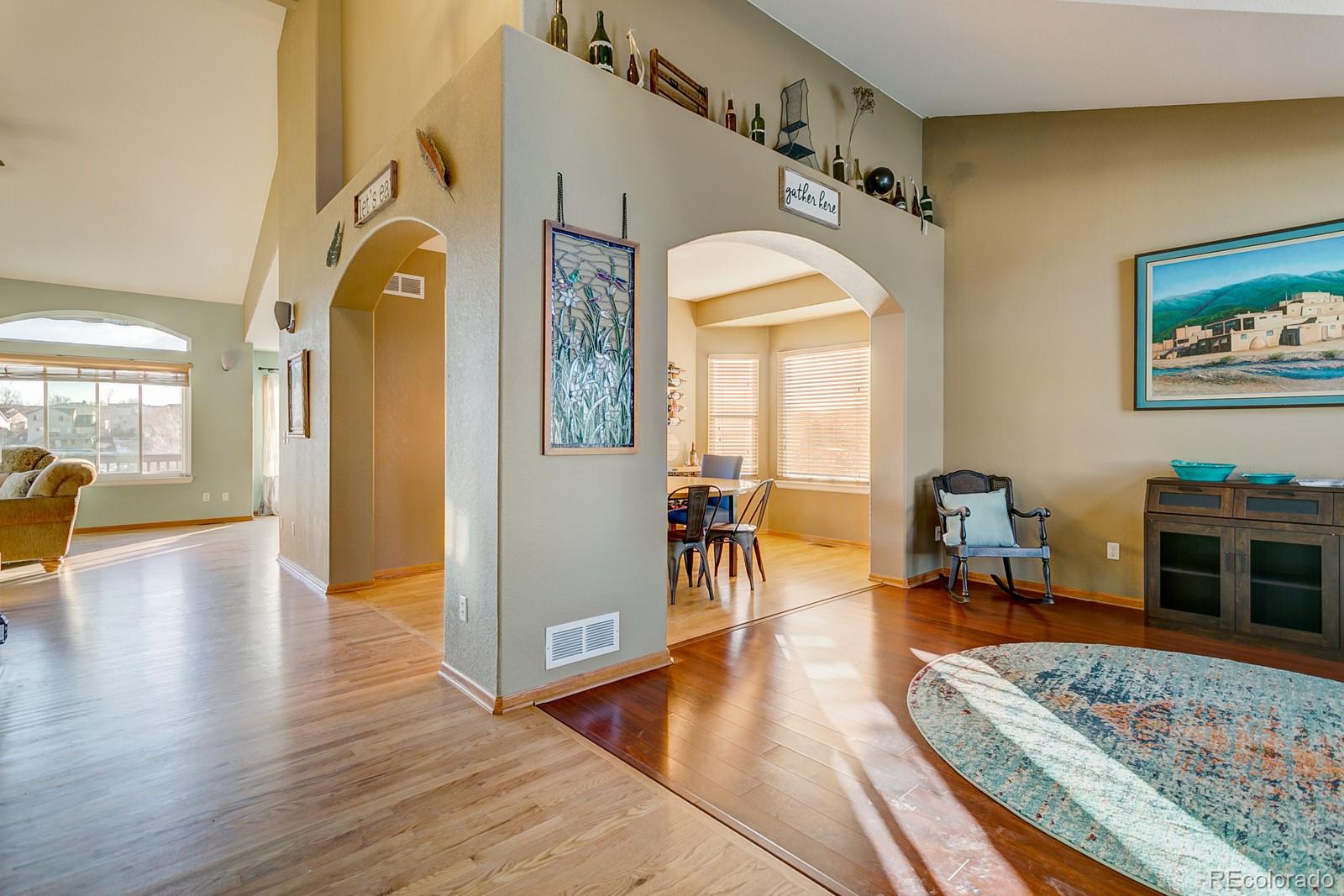 10018 Silver Maple Circle Highlands Ranch, CO 80129 - Photo 10 of 40 Gallery Image 10