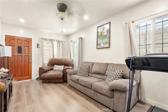 $1,299,000 | 3814 Portola Avenue, Los Angeles, CA 90032