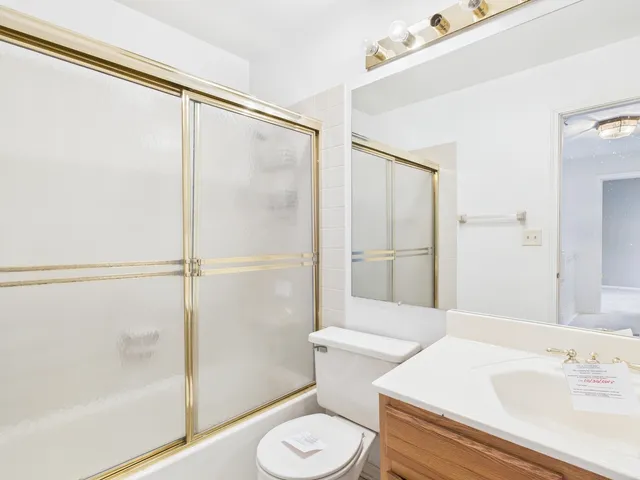 $359,900 | 11448 Prescott Lane, Westchester, IL 60154