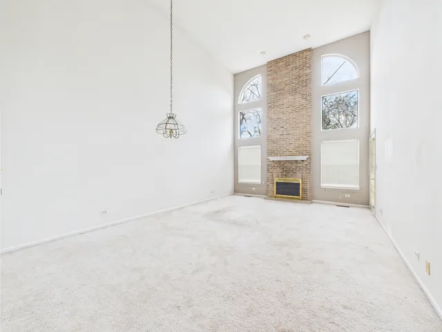 $359,900 | 11448 Prescott Lane, Westchester, IL 60154