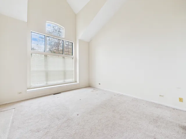 $359,900 | 11448 Prescott Lane, Westchester, IL 60154