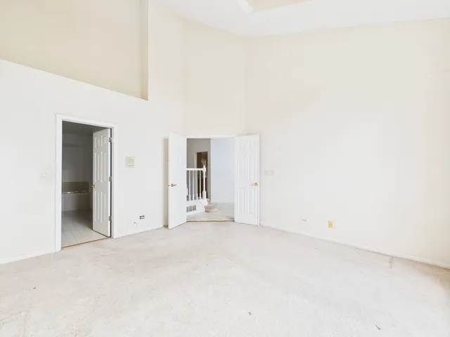 $359,900 | 11448 Prescott Lane, Westchester, IL 60154