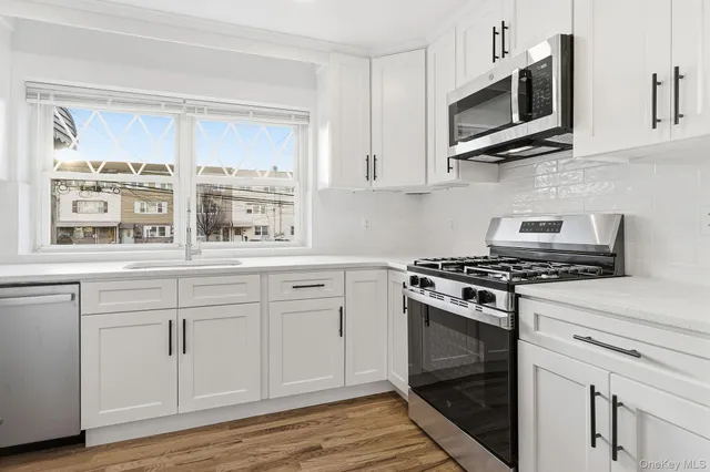 $799,998 | 278 Balcom Avenue | Throgs Neck