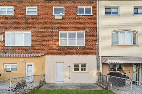 $799,998 | 278 Balcom Avenue | Throgs Neck