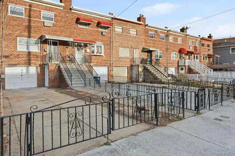 $799,998 | 278 Balcom Avenue | Throgs Neck