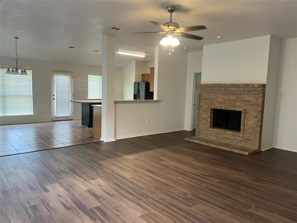 800 Mahogany Drive Anna, TX 75409 - Photo 3 of 21