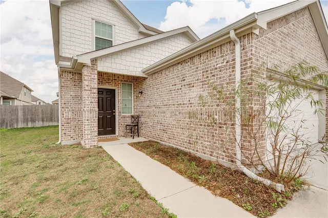 $280,000 | 992 Rice Drive, Bryan, TX 77803