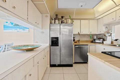 $399,000 | 2611 North Riverside Drive, Unit 702, Pompano Beach, FL 33062