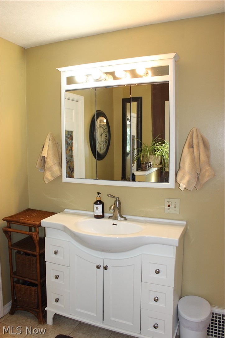 1317 Fulton Road Northwest Canton, OH 44703 - Photo 18 of 35 Gallery Image 18