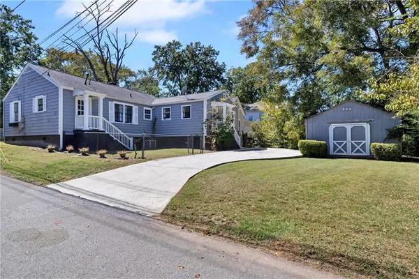 $1,500 | 1279 Eubanks Avenue, Unit B, East Point, GA 30344