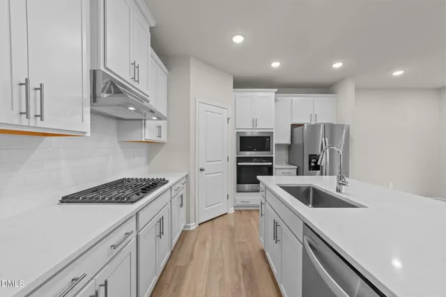 $2,400 | 752 Deschutes Drive, Garner, NC 27529