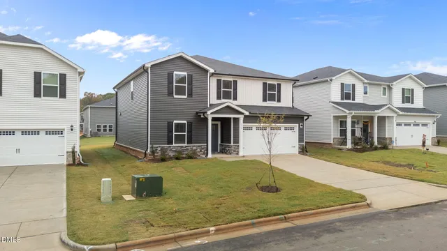 $2,400 | 752 Deschutes Drive, Garner, NC 27529