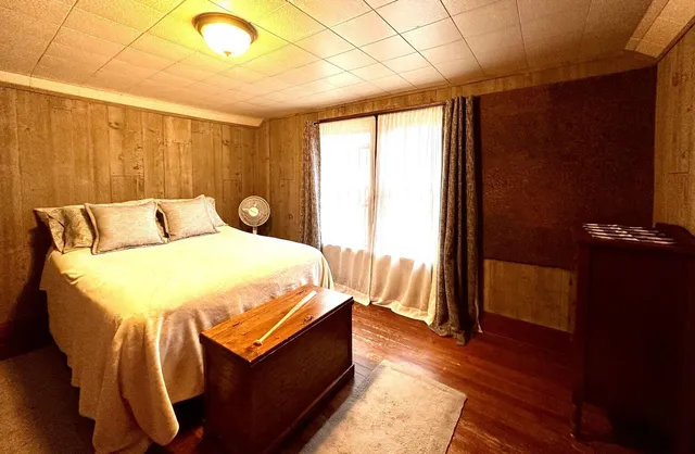 $639,900 | 14801 60th Street, Bristol, WI 53104