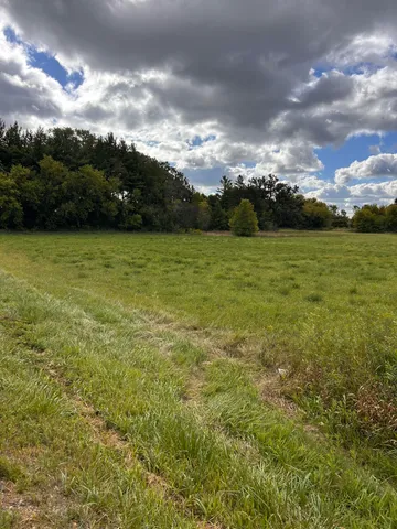 $639,900 | 14801 60th Street, Bristol, WI 53104