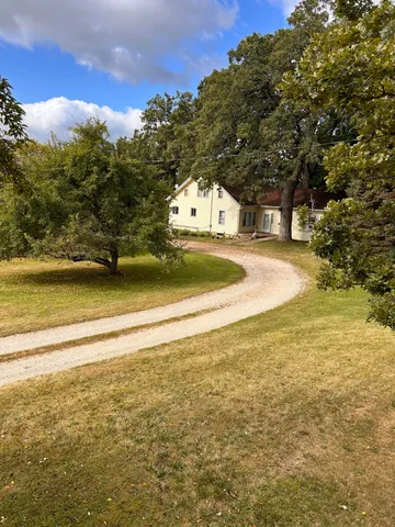 $639,900 | 14801 60th Street, Bristol, WI 53104