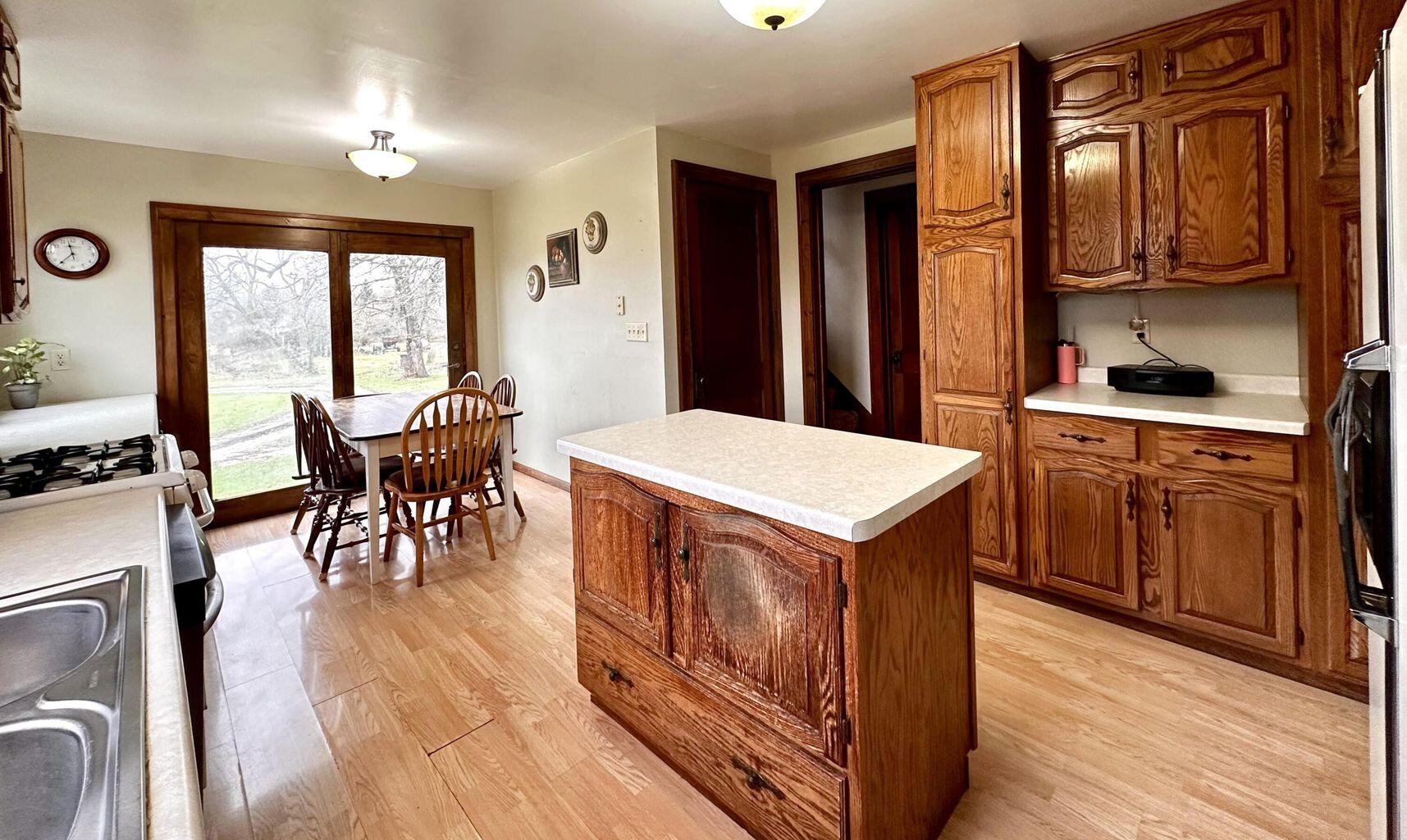 14801 60th Street Bristol, WI 53104 - Photo 7 of 45 Kitchen 2