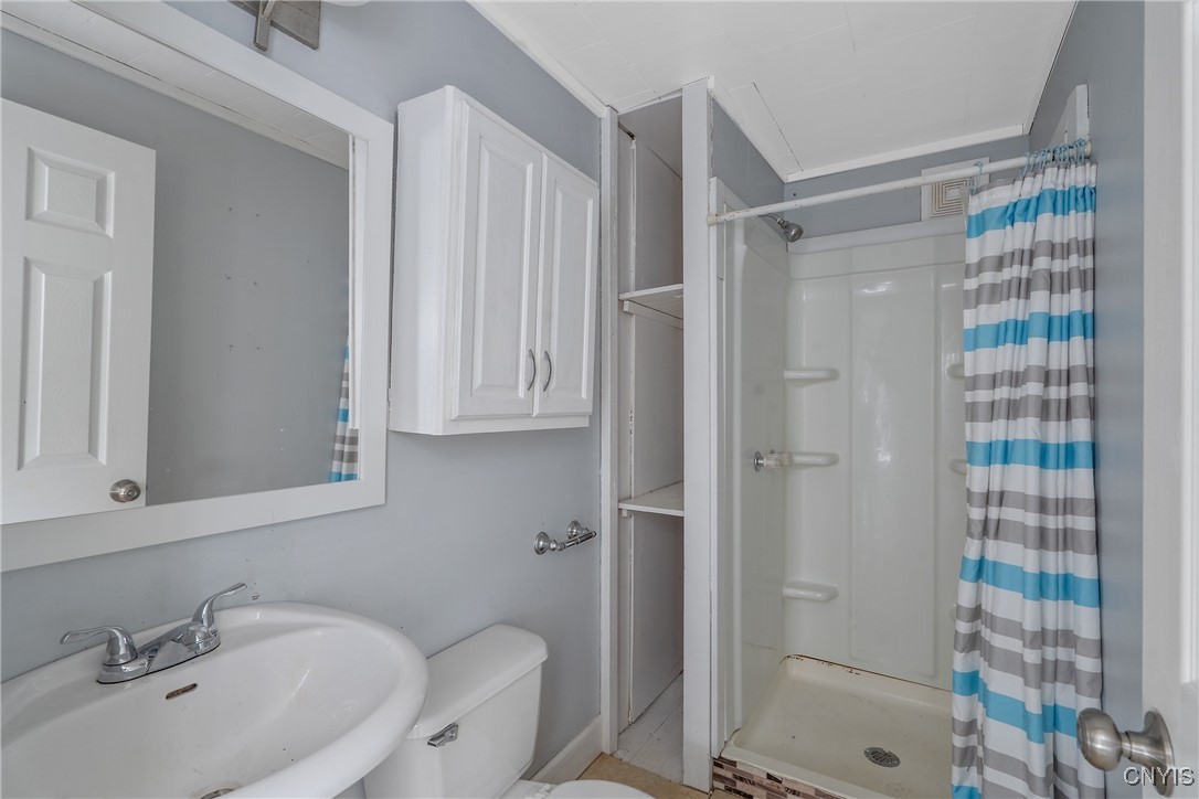 4 North 4th Street, Unit 1 Fulton, NY 13069 - Photo 5 of 9