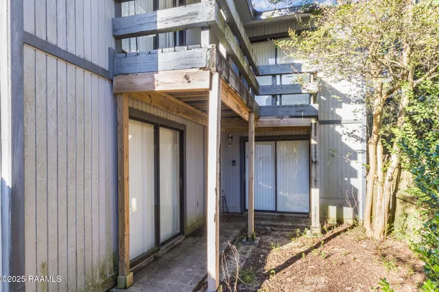 $325,000 | 300 Fox Run Avenue, Lafayette, LA 70508