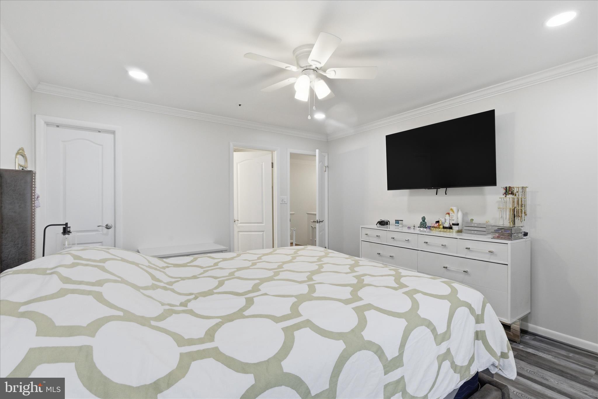 1008 Spring Valley Court Fort Washington, MD 20744 - Photo 20 of 25 a bedroom with a bed and a flat screen tv