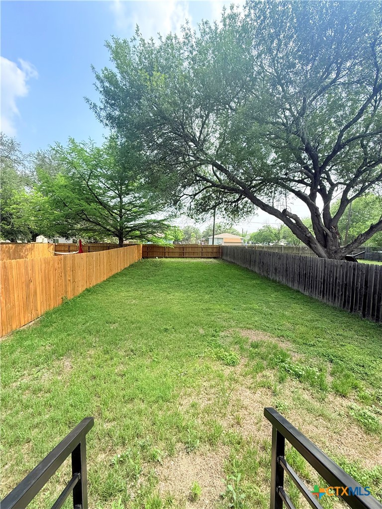 607 East Martindale Road, Unit B Seguin, TX 78155 - Photo 10 of 10