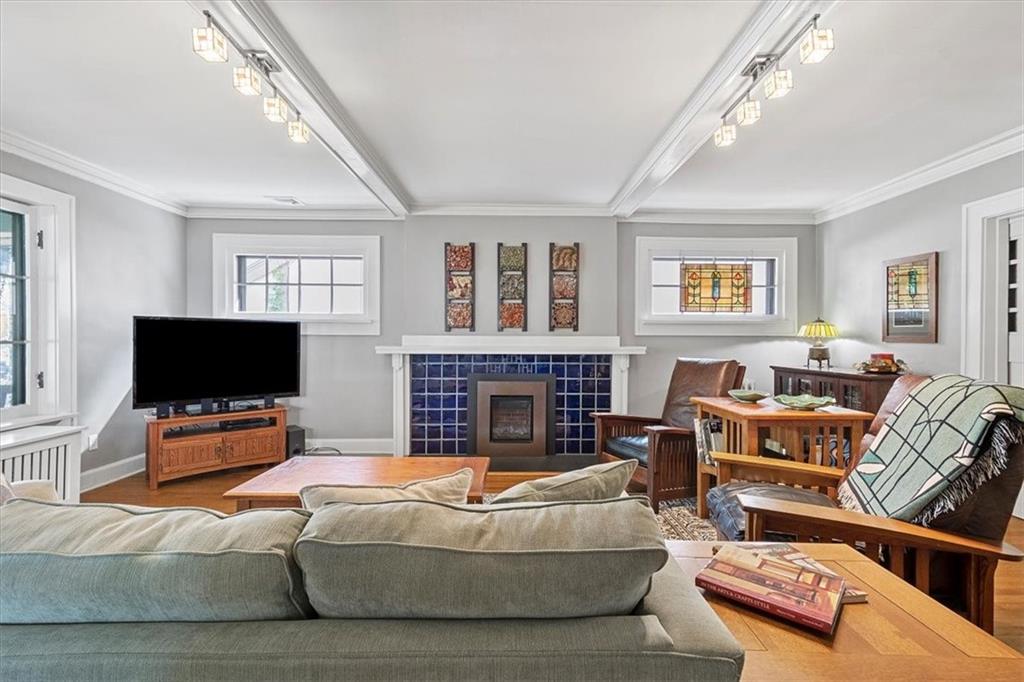 533 Hamilton Road Pittsburgh, PA 15205 - Photo 5 of 24 Gallery Image 5