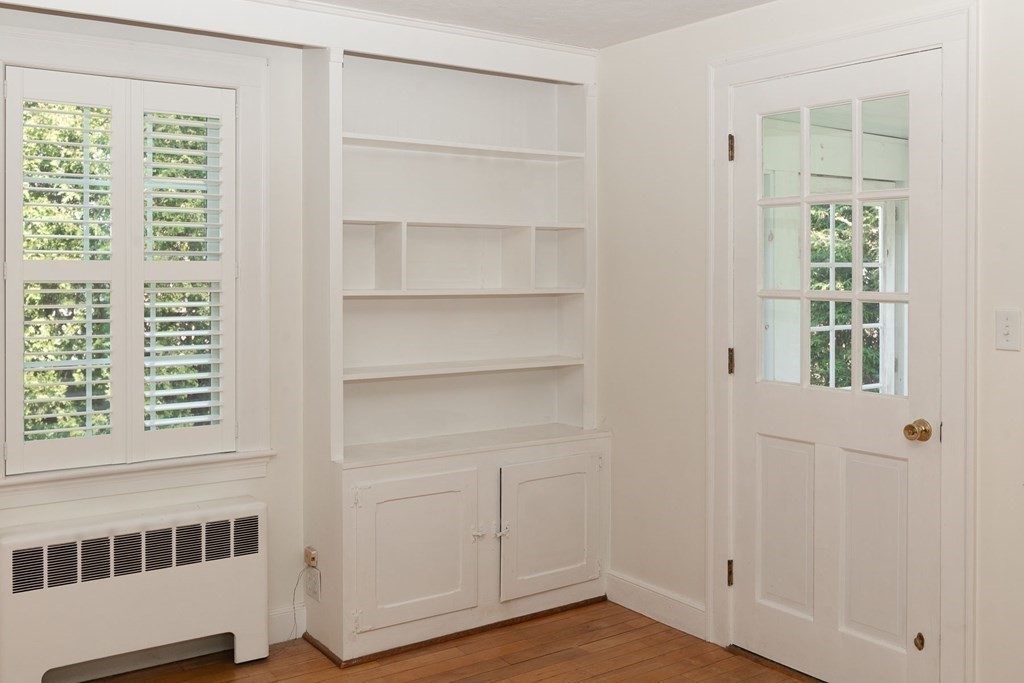 26 Hereford Road Marblehead, MA 01945 - Photo 13 of 23 a view of an empty room with a window