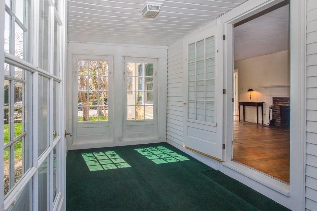 26 Hereford Road Marblehead, MA 01945 - Photo 14 of 23 a view of a room that has window in it
