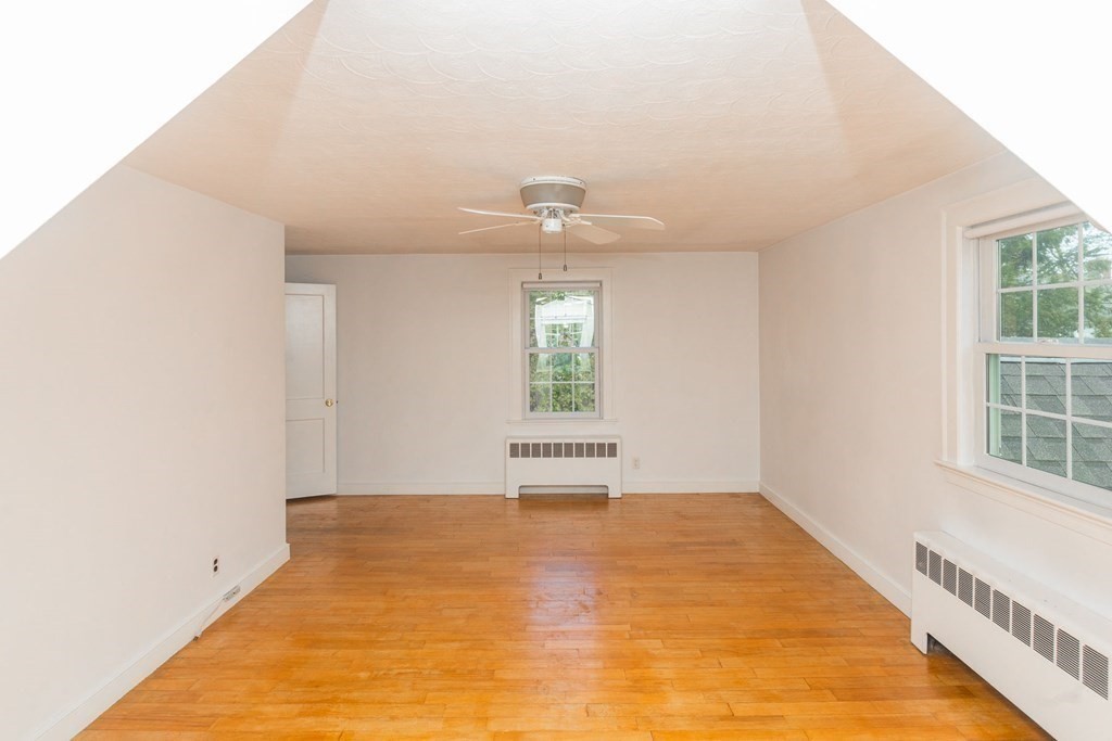 26 Hereford Road Marblehead, MA 01945 - Photo 19 of 23 a view of an empty room with a window
