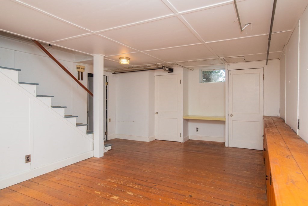 26 Hereford Road Marblehead, MA 01945 - Photo 22 of 23 a view of empty room