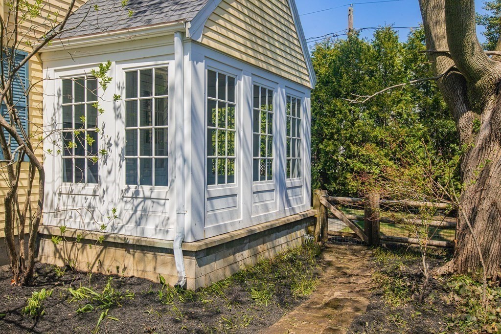 26 Hereford Road Marblehead, MA 01945 - Photo 4 of 23 front view of a house with large windows