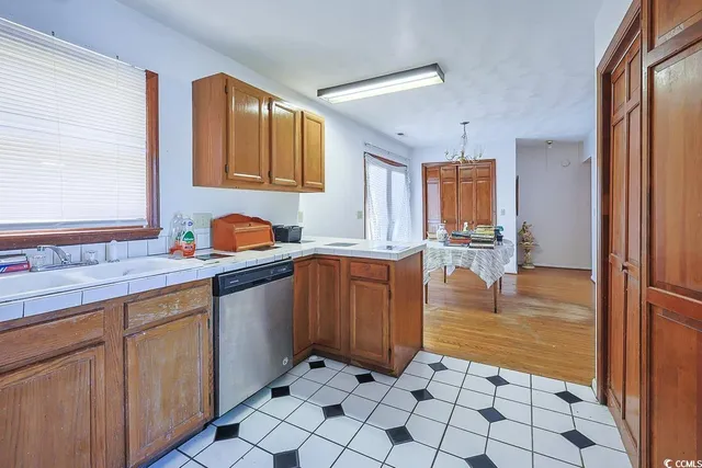 $392,990 | 5704 North Kings Highway, Myrtle Beach, SC 29577