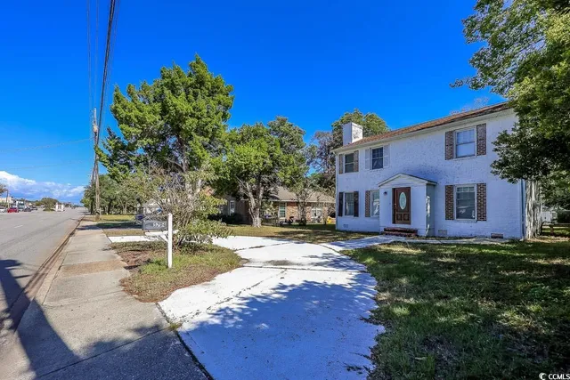 $392,990 | 5704 North Kings Highway, Myrtle Beach, SC 29577