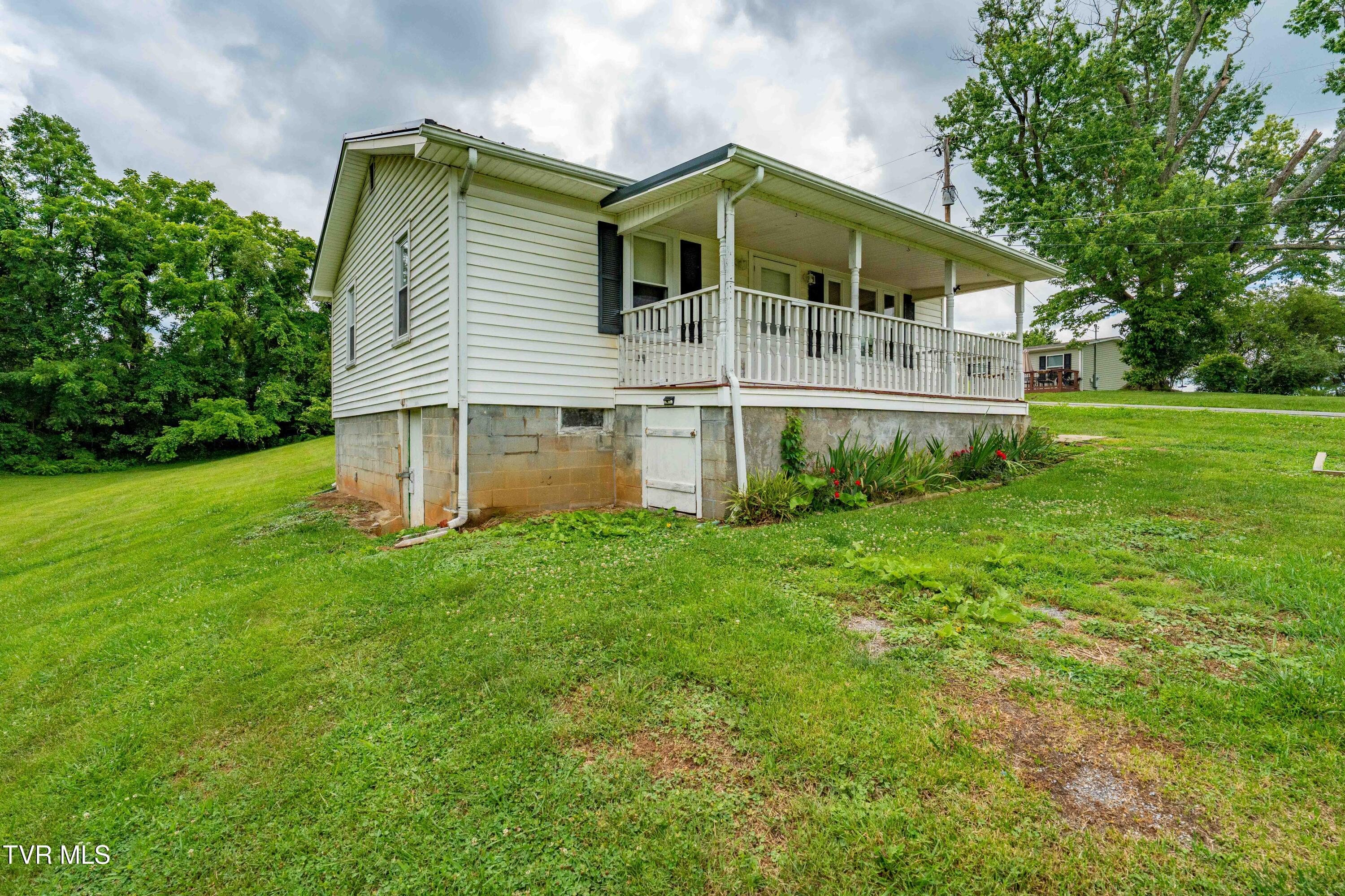 147 Fox Road Johnson City, TN 37601 - Photo 41 of 59 147 Fox road (26 of 59)