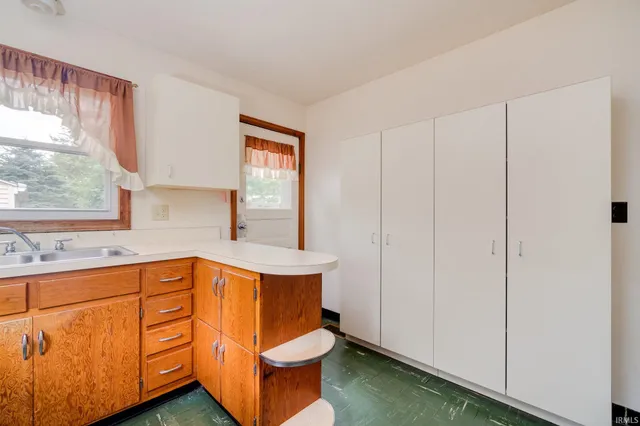 $1,100 | 3117 Oswego Avenue, Fort Wayne, IN 46805