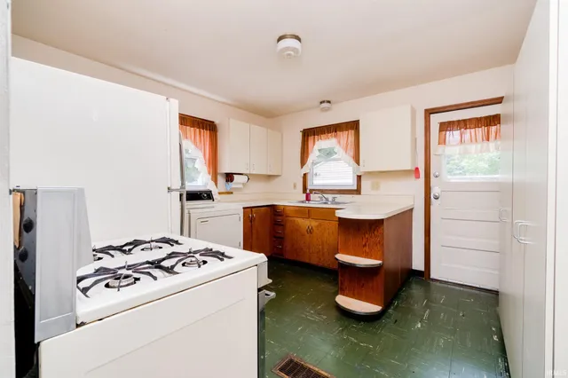 $1,100 | 3117 Oswego Avenue, Fort Wayne, IN 46805