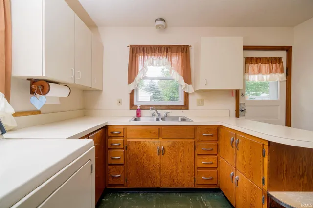 $1,100 | 3117 Oswego Avenue, Fort Wayne, IN 46805