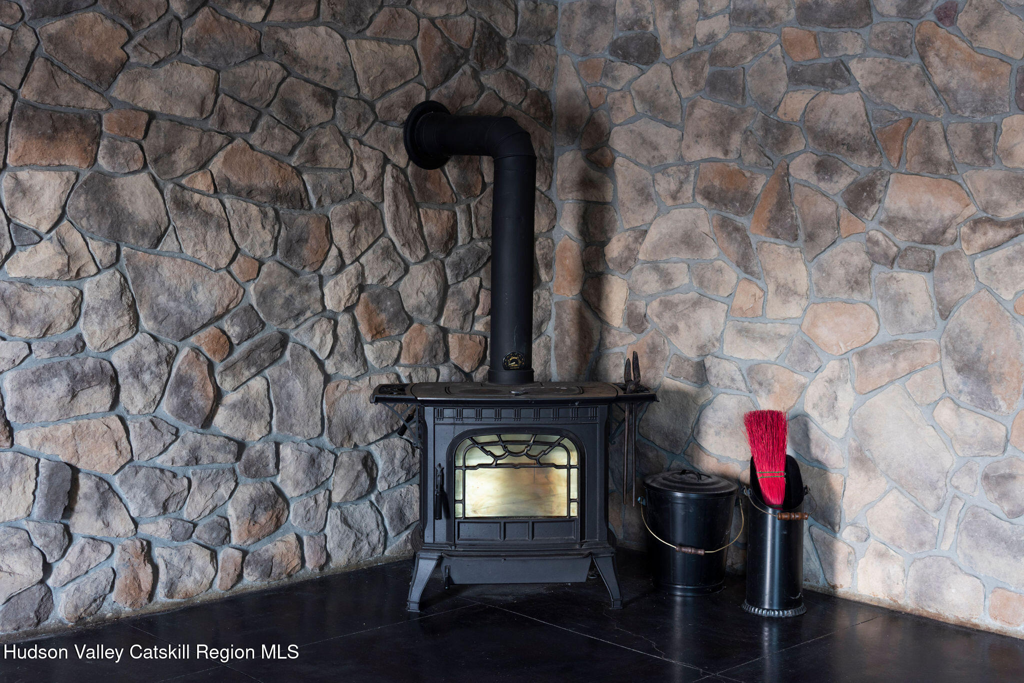 573 South Mill Road Rhinebeck, NY 12572 - Photo 15 of 20 15