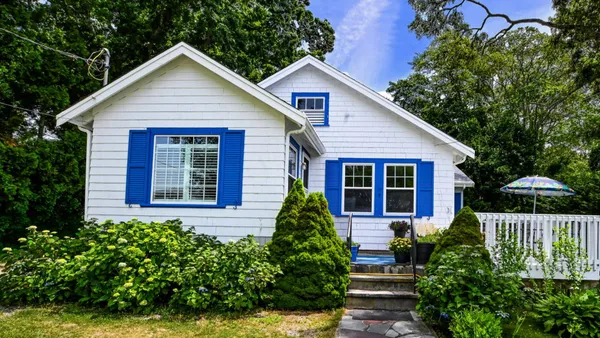 $775,000 | 5 Hamlin Avenue, Falmouth, MA 02540