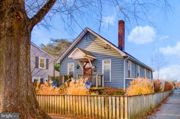 $935,000 | 200 Chesapeake Avenue, Annapolis, MD 21403