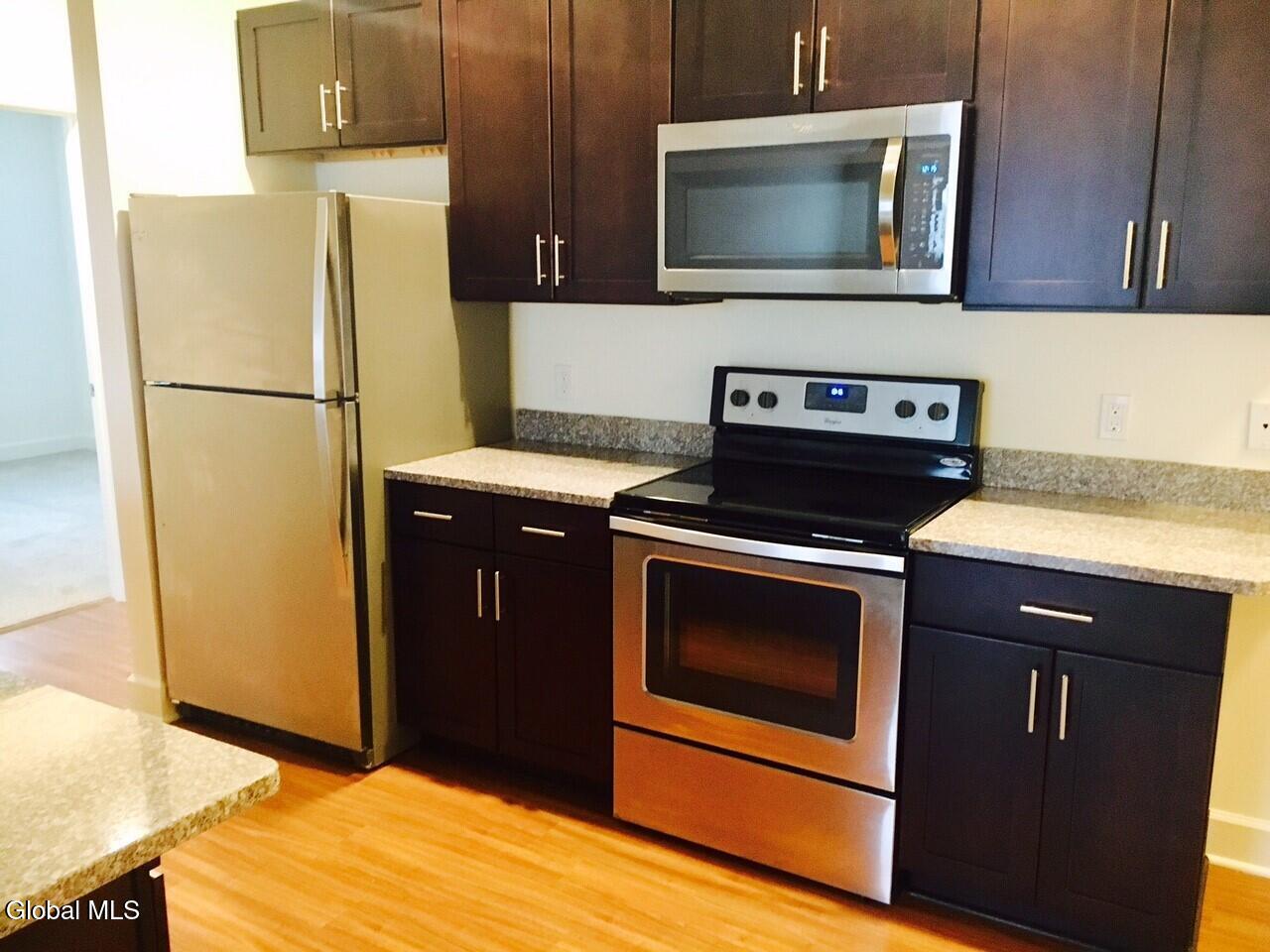 3 Alice Wagner Way, Unit 8 Niskayuna, NY 12309 - Photo 2 of 9 2BR 1,245sqft #7