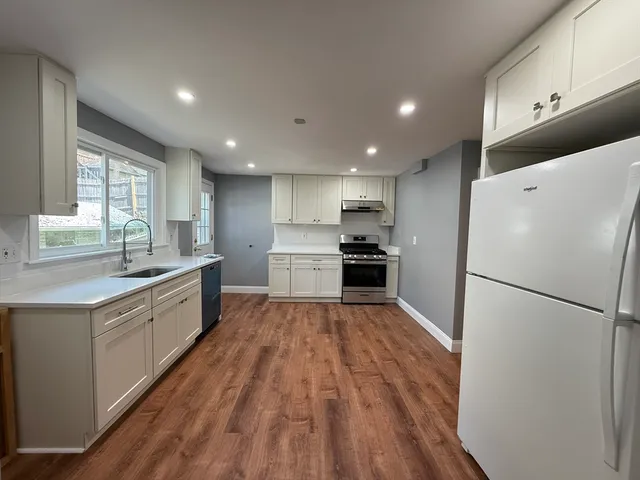 $3,200 | 221 South Central Avenue, Quincy, MA 02170